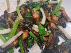 葱爆鸡枞菌-民国红公馆·秦淮八艳(夫子庙店)