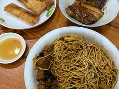 -上海特色小笼店(铁岭路90弄小区店)