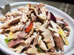 -巴依兄弟西域美食(机场店)