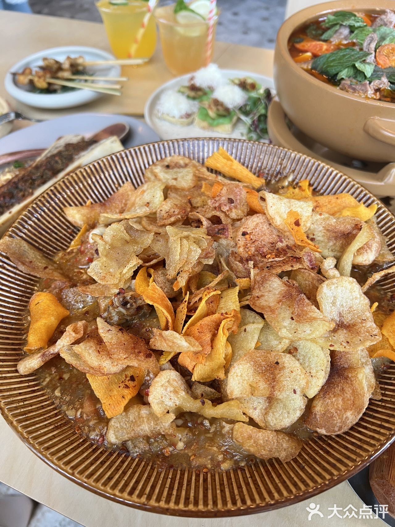 在上海！jujuju漂亮的花园窗景餐厅！