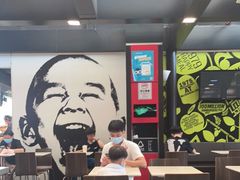 大堂-麦当劳(深圳北站高铁店)