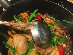 猪杂锅-九道菜有鸡鱼头(石鼓路店)