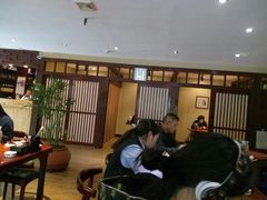 等位区-大吉鲜鱼料理自慢(维也纳大厦店)