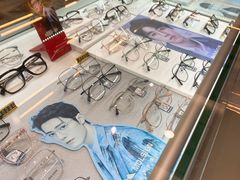 -回瑞眼镜·蔡司·依视路官方授权店(广益路万达店)