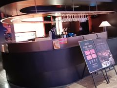 -左庭右院鲜牛肉火锅黑金店(陆家嘴中心店)