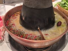 -老蜀铜火锅·酸菜脊骨·麻辣羊蝎子(热闹路店)