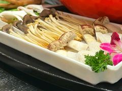 -德天肥牛海鲜火锅(城西银泰店)