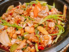 石锅牛蛙-金太阳海鲜烧烤·本地人餐厅(东纬路旗舰店)