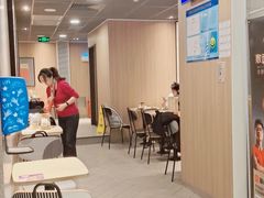 用餐区-麦当劳(CP静安店)