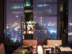 -唐拉雅秀酒店-西锦汇空中BBQ·思创餐厅