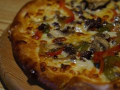 特制牛肉丁鹅肝皇后披萨-爱德堡西餐咖啡吧(北师大店)