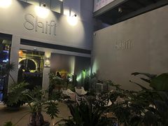 -Shift cocktail bar鸡尾酒吧