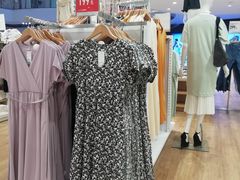 -优衣库(上海金桥国际商业广场店)