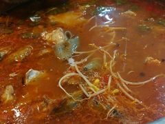 -老凯俚酸汤鱼(鸿通城店)