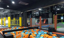 -蹦贝运动中心·蹦床·攀岩·闯关(龙岗店)