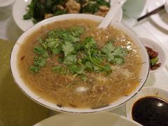 蚵仔大肠面线-光头匠