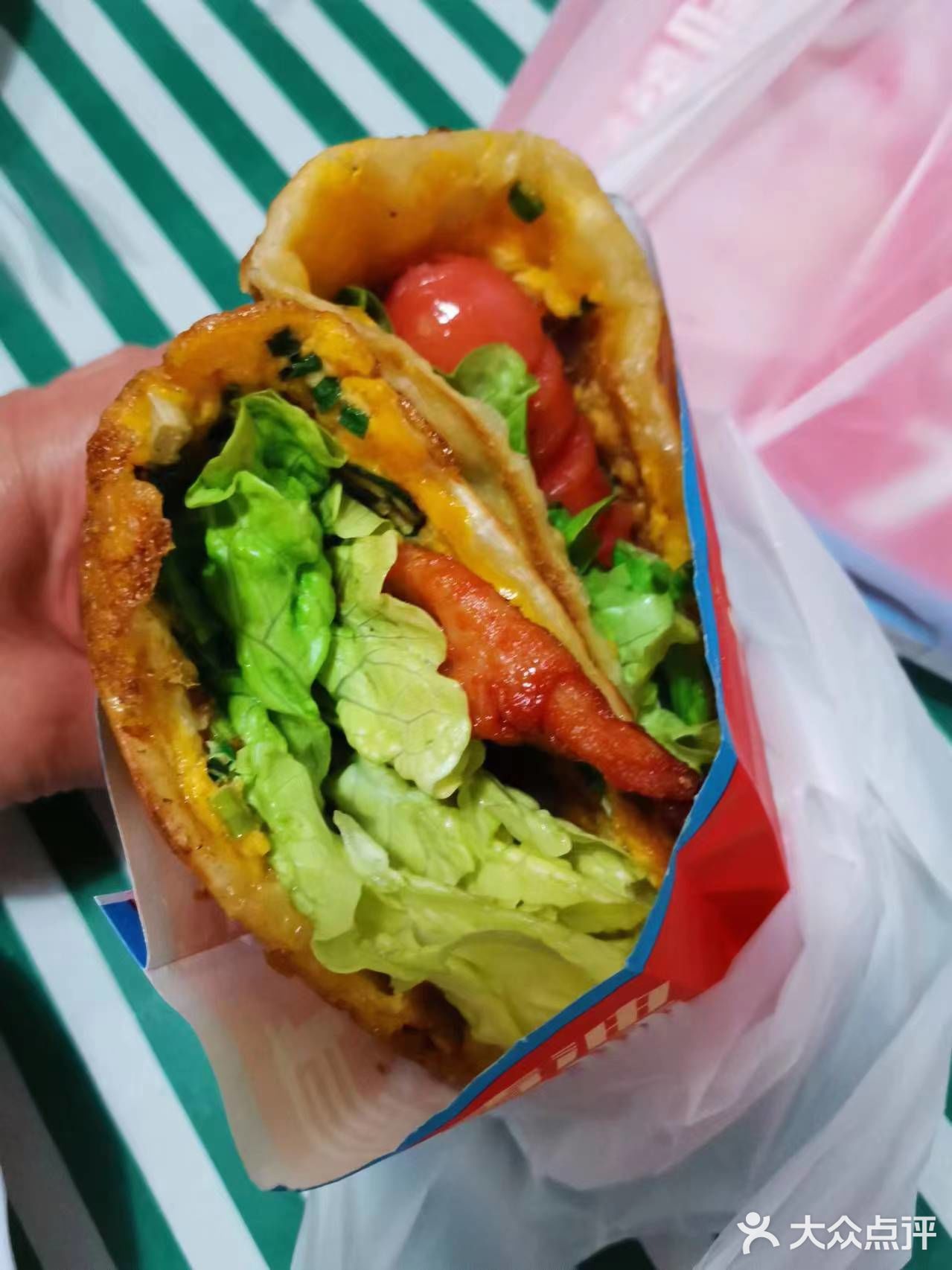 富强街的葱油饼啦啦也有啦