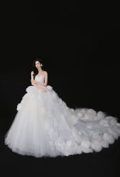 -米兰尊荣婚纱摄影·婚纱照会馆