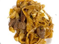 干炒牛河-稻香酒家·34年老字号·港式粤菜(汉街店)