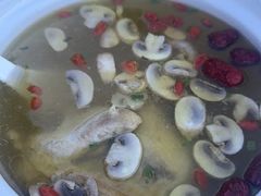 -七的湖·晚芳亭·阳澄湖农家菜·大闸蟹(莲花岛店)