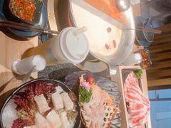 -湊湊火锅·茶憩(南京东路悦荟店)