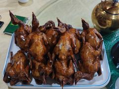 招牌乳鸽-五谷芳乳鸽王(海景店)