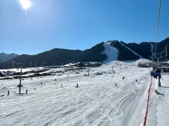 -丝绸之路山地度假区滑雪场