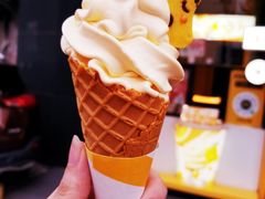 杨枝甘露风味华夫筒-麦当劳(蓝村路店)