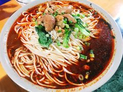 红烧肥肠粉-丁丁猫重庆小面(徐州路店)