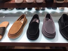 -UGG(燕莎奥特莱斯购物中心店)