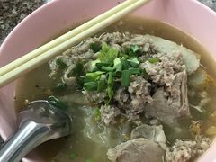 猪肉细米粉汤-榮泰米粉湯(Left Shop)