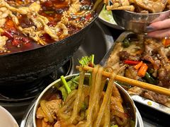 -鸿顺老铁锅美蛙鱼府(解放碑店)