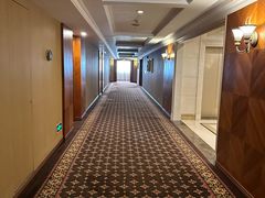 -汕尾巴黎半岛酒店