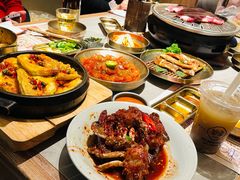 -草家酱蟹炭火烤肉店(珲春南路一店)