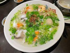 -大头虾越式风味餐厅(光明广场店)