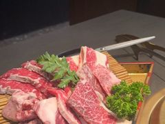 -铭牛烧肉·和牛海鲜自助(高新月牙湖店)