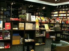 -新华书店白鹿书肆(市府路店)