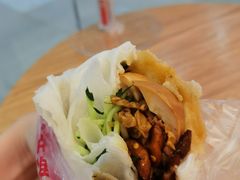 -老王芙蓉蛋卷饼(万达店)