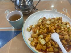宫保鸡丁盖饭-西部一方丝路美食