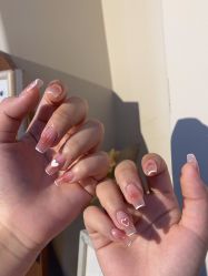 -花系美·美甲美睫精品店