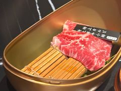 -山川小町·极番烧肉(新地假日广场店)