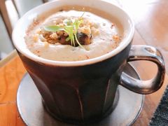 卡布奇诺蘑菇汤配牛肝菌及黑松露-AZUL by FUEL蓝色·法式酒馆(琶醍店)