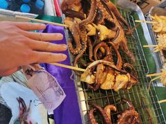 -席娜卡琳火车铁道夜市
