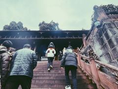-峨眉山报国寺