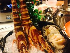 -鲜入围煮花胶鸡海鲜火锅