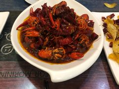 -扒虾小妹儿麻辣海鲜(宏图街店)