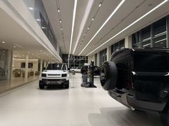 -上海伟杰·捷豹路虎4S店(闵行店)