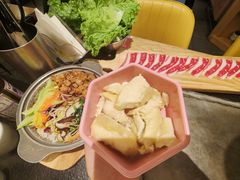 金枕头榴莲果肉-犟牛家·榴莲烤肉(五棵松店)