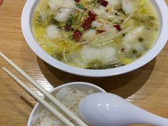 老坛酸菜鱼-鱼你在一起(福田安吉尔店)