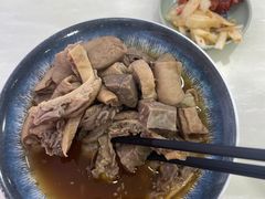 -府广阿婆牛杂
